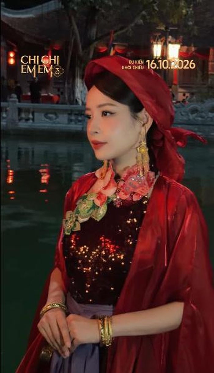 Tạo hình của Chi Pu trong phim mới Chị chị Em Em 3. Ảnh: NSX