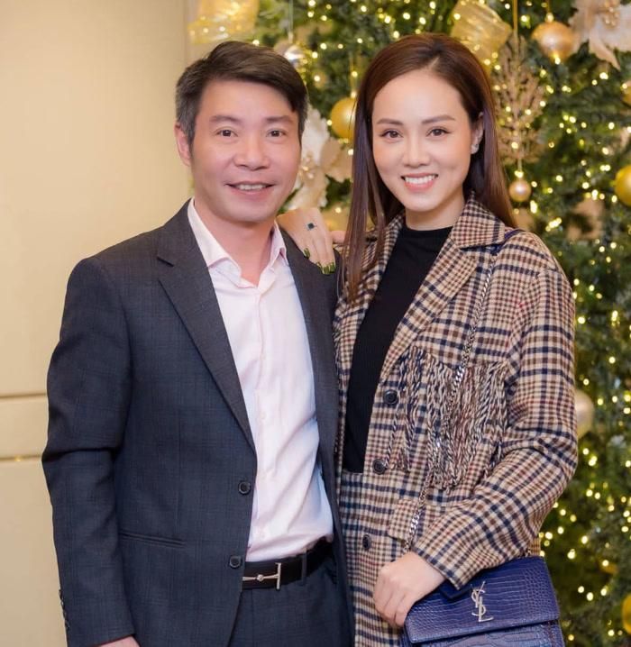 Ngọc Hà dành nhiều thời gian chăm sóc và đồng hành cùng Công Lý sau biến cố sức khỏe. Ảnh: FBNV