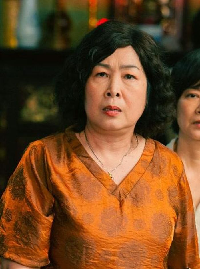 Hồng Vân đảm nhận vai bà Sáu Vàng trong Lên Hương.