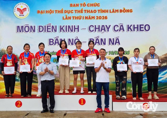 Hơn 250 bộ huy chương cho các bộ môn đã được trao trong khuôn khổ Đại hội.