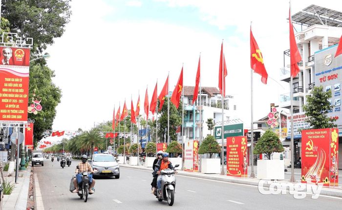 Khánh Hòa yêu cầu các địa phương, đơn vị tập trung tháo gỡ vướng mắc, đẩy nhanh tiến độ thực hiện các chương trình mục tiêu quốc gia.