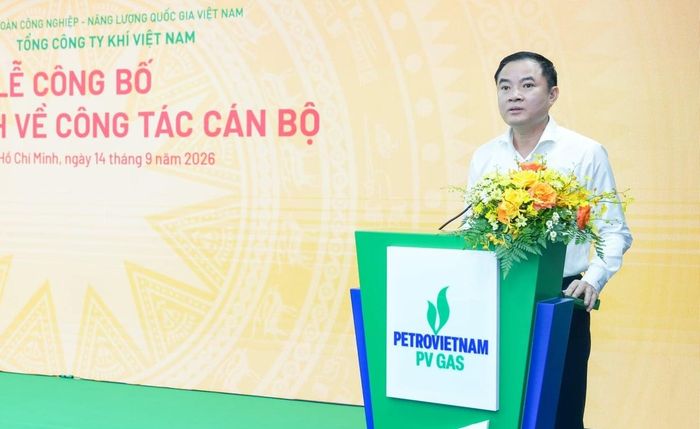 Ông Lê Ngọc Sơn, Chủ tịch HĐTV Petrovietnam phát biểu chỉ đạo và giao nhiệm vụ tại buổi lễ trao quyết định về công tác cán bộ. Ảnh: PV GAS