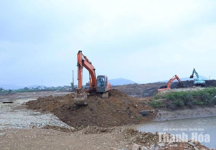 Dự án xây dựng hạ tầng kỹ thuật khu tái định cư phục vụ di dân xã Hải Hà đang còn gặp nhiều vướng mắc về GPMB.