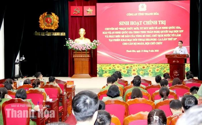 Toàn cảnh buổi sinh hoạt.