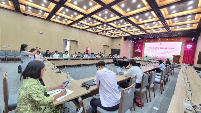 Quang cảnh buổi thẩm định. Ảnh: Như Nguyệt.