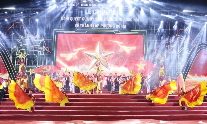 Một tiết mục trong chương trình nghệ thuật tại xã Bố Hạ.