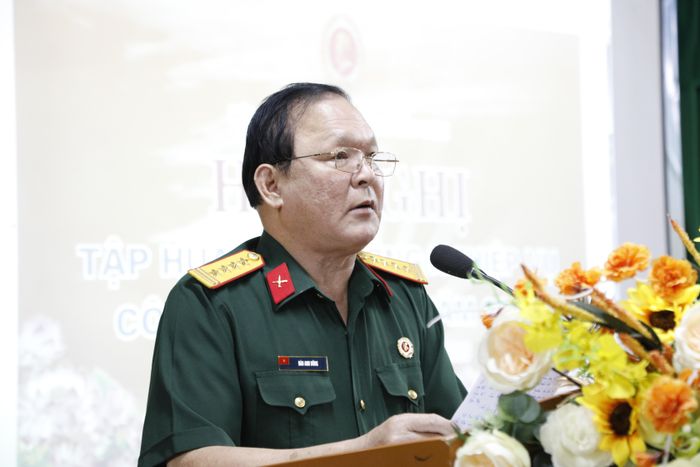 Đại tá Đào Anh Dũng phát biểu khai mạc lớp tập huấn.