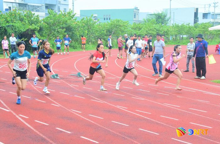 Môn điền kinh trong khuôn khổ đại hội diễn ra hấp dẫn. Ảnh: THÀNH DANH