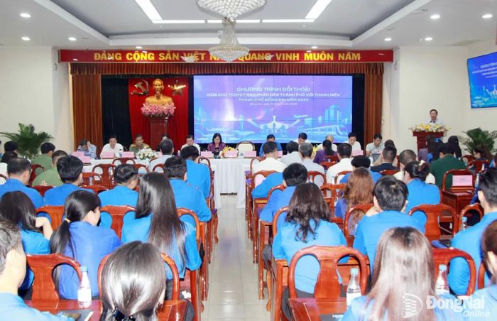 Quang cảnh chương trình đối thoại. Ảnh: Nga Sơn