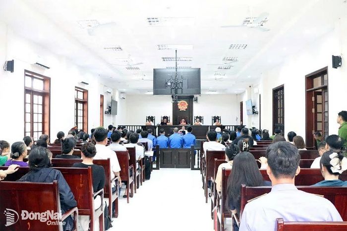 Toàn cảnh phiên tòa xét xử. Ảnh: Tố Tâm
