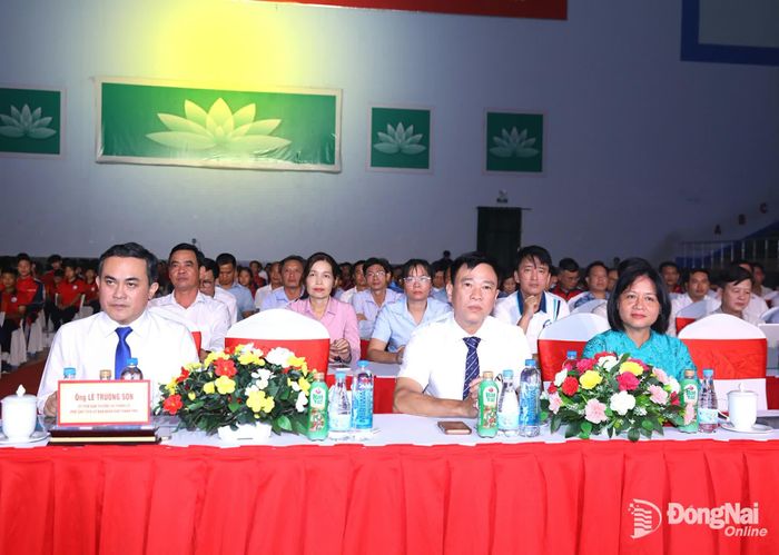 Các đại biểu tham dự lễ bế mạc Đại hội Thể dục thể thao thành phố Đồng Nai lần I. Ảnh: Huy Anh