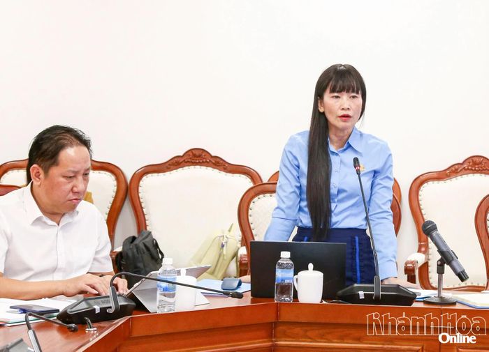 Lãnh đạo Công ty Yến sào Khánh Hòa phát biểu tại buổi làm việc.