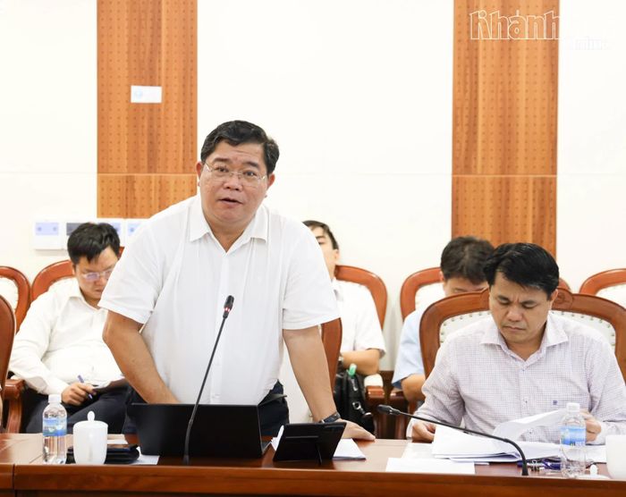 Lãnh đạo Sở Tài chính phát biểu tại buổi làm việc.