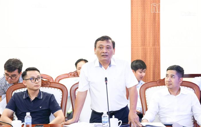 Chủ đầu tư Khu công nghiệp Ninh Thủy phát biểu tại buổi làm việc.