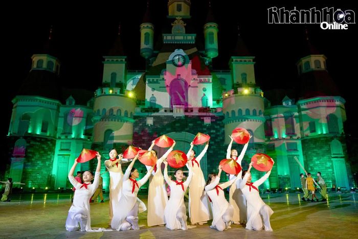 Biểu diễn nghệ thuật tại VinWonders Nha Trang.