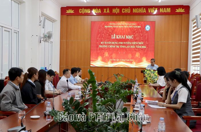 Quang cảnh lễ khai mạc.