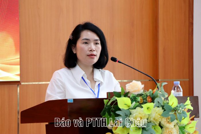 Đồng chí Đặng Thu Hiếu - Phó Hiệu trưởng, Chủ tịch Hội đồng tuyển dụng nhà trường phát biểu khai mạc buổi lễ.