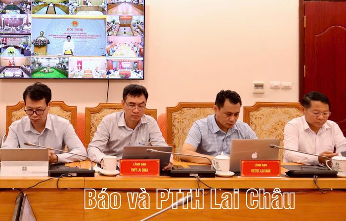 Các đại biểu tham dự hội nghị.