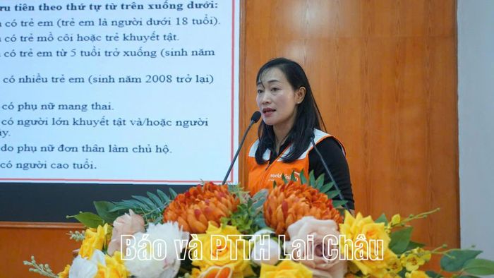 Bà Nguyễn Thị Hương Giang - đại diện Tổ chức Tầm nhìn Thế giới tại Việt Nam phát biểu tại chương trình.