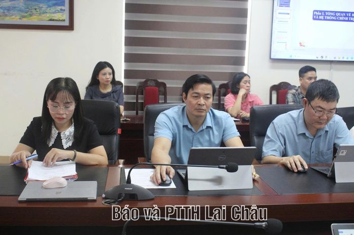 Đại biểu dự hội nghị tại điểm cầu Ban Tuyên giáo Tỉnh ủy.