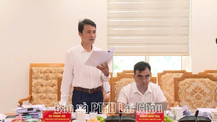 Đồng chí Hà Trọng Hải - Ủy viên Ban Thường vụ Tỉnh ủy, Phó Chủ tịch UBND tỉnh phát biểu tại phiên họp.