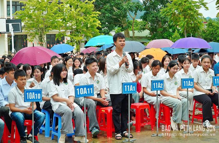 Học sinh Trường THPT Bắc Sơn tham dự buổi tuyên truyền pháp luật do nhà trường tổ chức đầu năm học 2026-2027