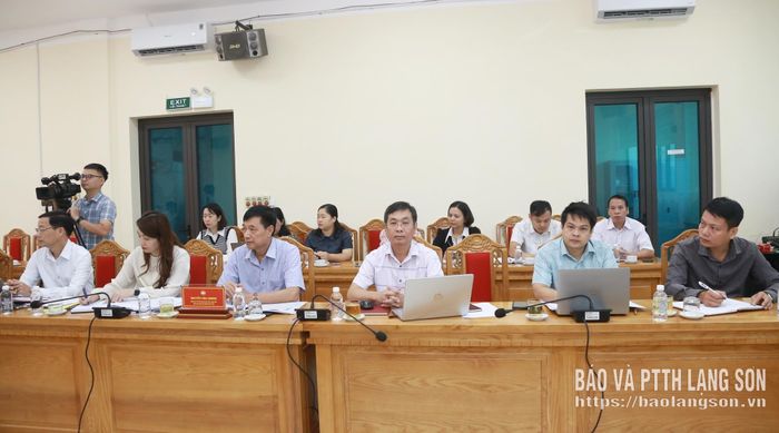 Các đại biểu nghe kết luận của đồng chí Phó Bí thư Tỉnh ủy, Chủ tịch Ủy ban MTTQ Việt Nam tỉnh