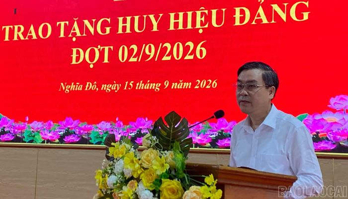 Đồng chí Mai Mộng Tuân - Ủy viên Ban Chấp hành Đảng bộ tỉnh, Phó Trưởng Ban Thường trực Ban Nội chính Tỉnh ủy phát biểu tại buổi lễ.