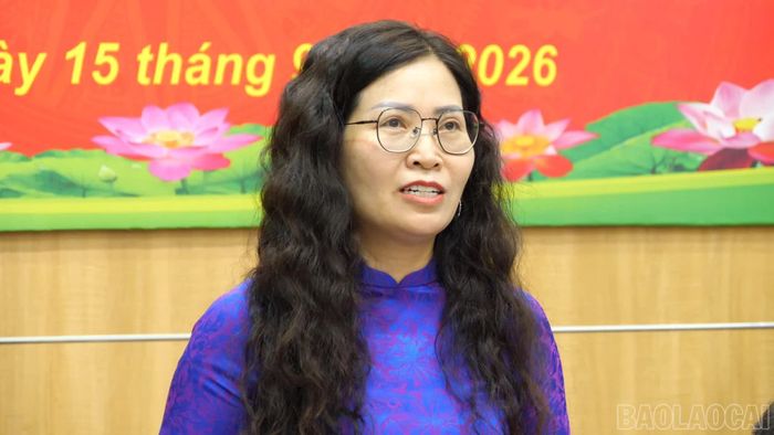 Các đại biểu đóng góp ý kiến vào hội thảo.
