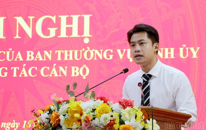  Đồng chí Đồng Mạnh Linh ﻿phát biểu nhận nhiệm vụ Phó Bí thư Đảng ủy xã Chấn Thịnh. 