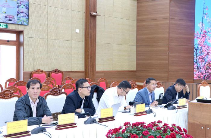 Đại diện lãnh đạo các sở, ngành dự hội nghị