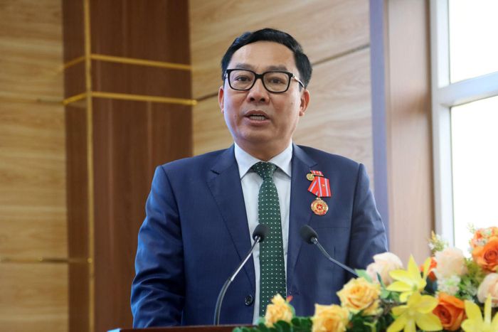 Ông Võ Khánh Bình, tân Phó Giám đốc BHXH tỉnh Lâm Đồng phát biểu nhận nhiệm vụ