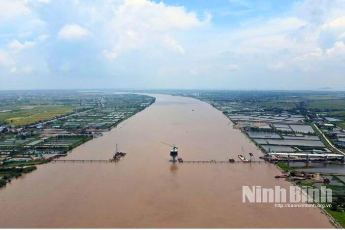 Mực nước sông Đáy đang lên, dự báo đỉnh lũ ở mức báo động 1 đến báo động 2. Ảnh minh họa.