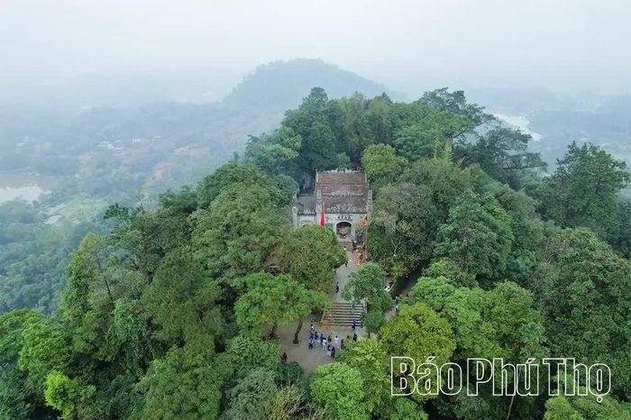 Gìn giữ Đền Hùng, bảo tồn và phát huy giá trị di sản văn hóa vùng Đất Tổ chính là giữ gìn một phần căn cốt tinh thần của dân tộc.