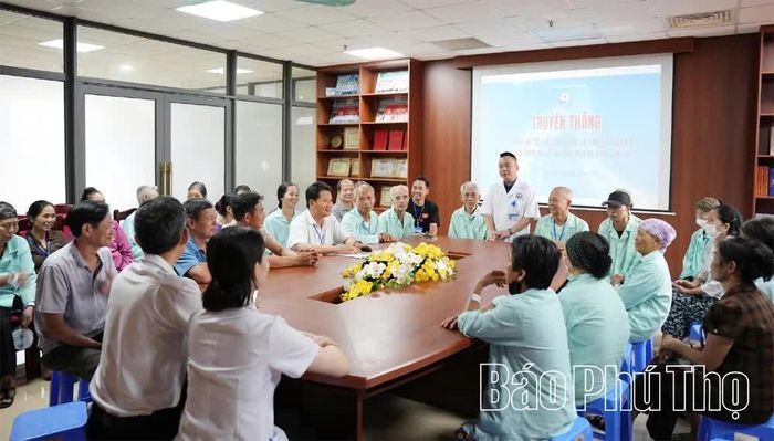 Bệnh viện Đa khoa Vĩnh Phúc thường xuyên tuyên truyền tác hại của thuốc lá, thuốc lá điện tử, thuốc lá nung nóng tại các khoa, phòng trong bệnh viện.