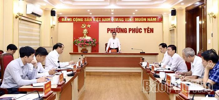 Quang cảnh buổi làm việc.