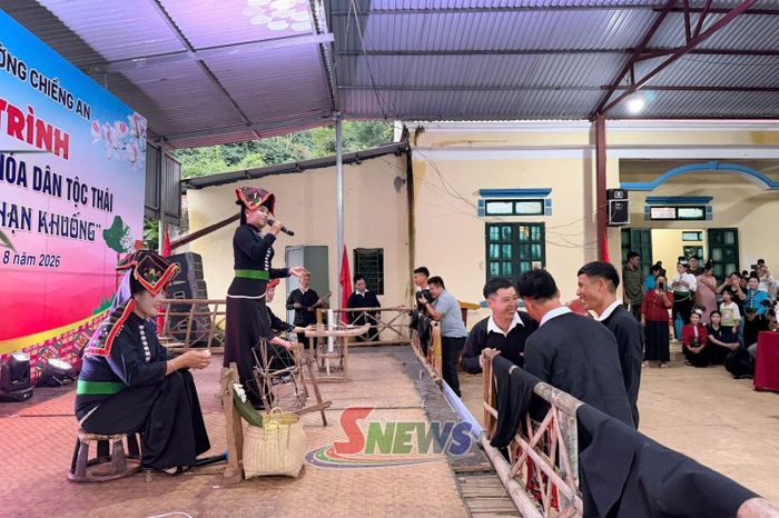 Câu lạc bộ văn hoá Thái bản Tam Quỳnh tái hiện Lễ hội Hạn khuống với nhiều hoạt động giao lưu văn hóa, văn nghệ, hát đối đáp.