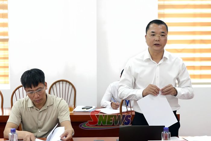 Bí thư Đảng ủy xã Yên Sơn báo cáo tình hình thực hiện nhiệm vụ chính trị trên địa bàn 
