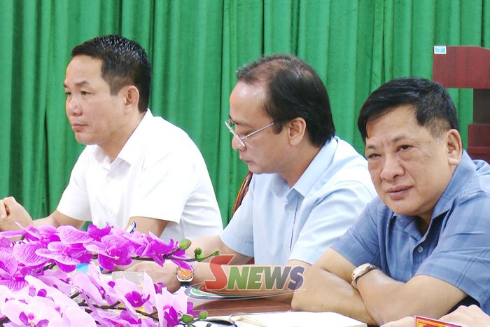 Các đại biểu dự hội nghị.