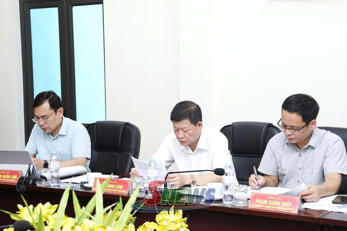 Các đại biểu dự hội nghị.