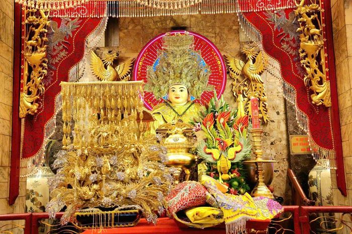 Di lích quốc gia Bà chúa xứ Núi Sam