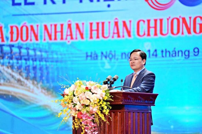 Tại sự kiện Chủ tịch Tổng LĐLĐ Việt Nam - Nguyễn Anh Tuấn đánh giá cao dấu ấn tiên phong của Công đoàn DMVN trong thương lượng và ký kết Thỏa ước lao động tập thể ngành đầu tiên trong cả nước, được liên tục mở rộng, phát triển qua 6 lần ký kết. Cùng với đó là hệ thống các phong trào “Lao động giỏi - Lao động sáng tạo”, Hội thi Thợ giỏi, Ngày hội Lao động sáng tạo, giải thưởng mang tên bà Tổ nghề Nguyễn Thị Sen và các chương trình đào tạo, bồi dưỡng kỹ năng, góp phần nâng cao tay nghề, năng suất và chất lượng nguồn nhân lực.
