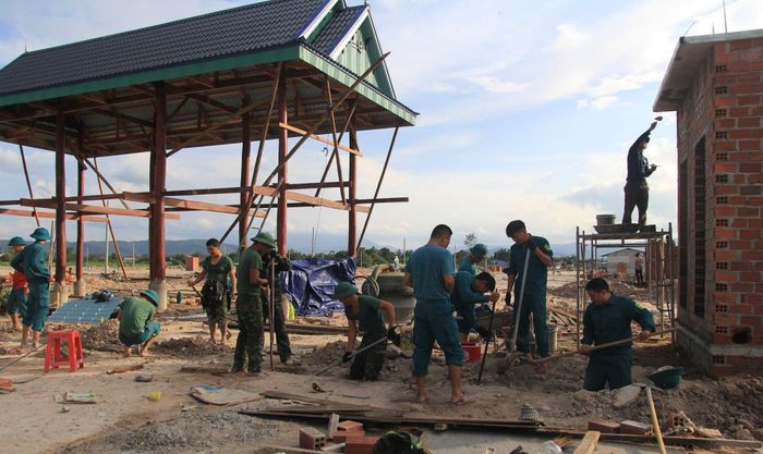 Ông Phạm Văn Đức, Chủ tịch UBND xã Ia Tul cho biết, địa phương phấn đấu hoàn thành di dời toàn bộ 207 hộ dân Bôn Jứ lên khu tái định cư trong tháng 11, trước cao điểm mưa lũ.