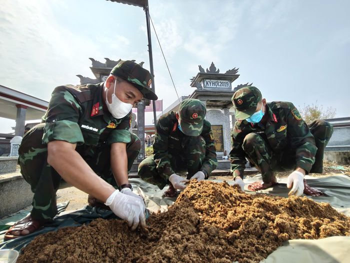 Sau khi hoàn thành công tác cất bốc, các hài cốt sẽ được đưa về Nghĩa trang liệt sĩ xã Hiệp Đức.