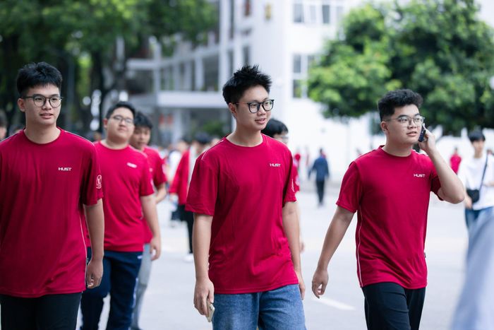Sinh viên đại học được trang bị năng lực số và kỹ năng ứng dụng trí tuệ nhân tạo trong học tập, nghiên cứu (Ảnh minh họa).
