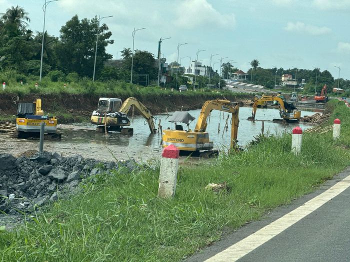 Hiện tại, dự án đại lộ Nguyễn Hữu Cảnh đang được đẩy mạnh công tác GPMB phục vụ thi công.