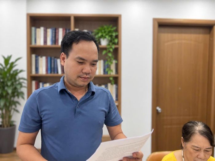 Ông Lương Xuân Huy, Viện trưởng Viện Nghiên cứu Văn hóa và Phát triển, trình bày ý kiến tại cuộc họp Hội đồng khoa học.