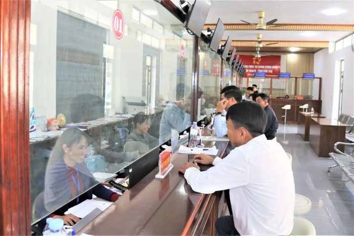  Xã Lập Thạch (Phú Thọ) đẩy mạnh cải cách thủ tục hành chính, tạo thuận lợi cho người dân và doanh nghiệp. 