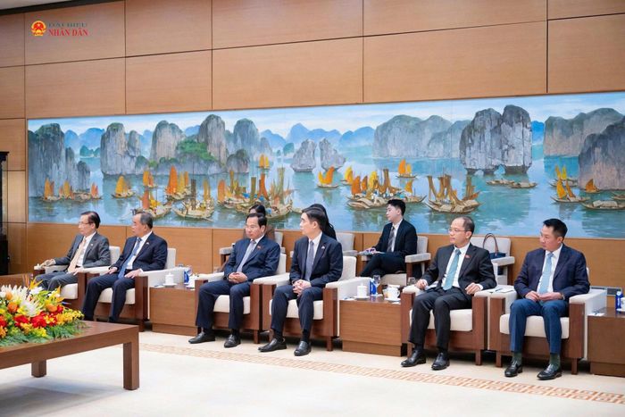 Các đại biểu dự cuộc hội kiến