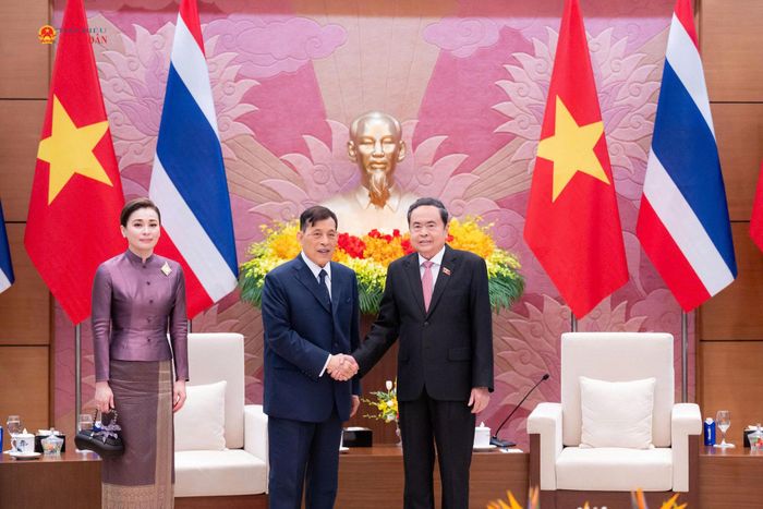 Chủ tịch Quốc hội Trần Thanh Mẫn hội kiến Nhà vua Vương quốc Thái Lan Maha Vajiralongkorn Phra Vajiraklaochaoyuhua và Hoàng hậu Suthida Bajrasudhabimalalakshana